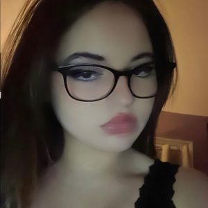 Meet your Posher, Samara